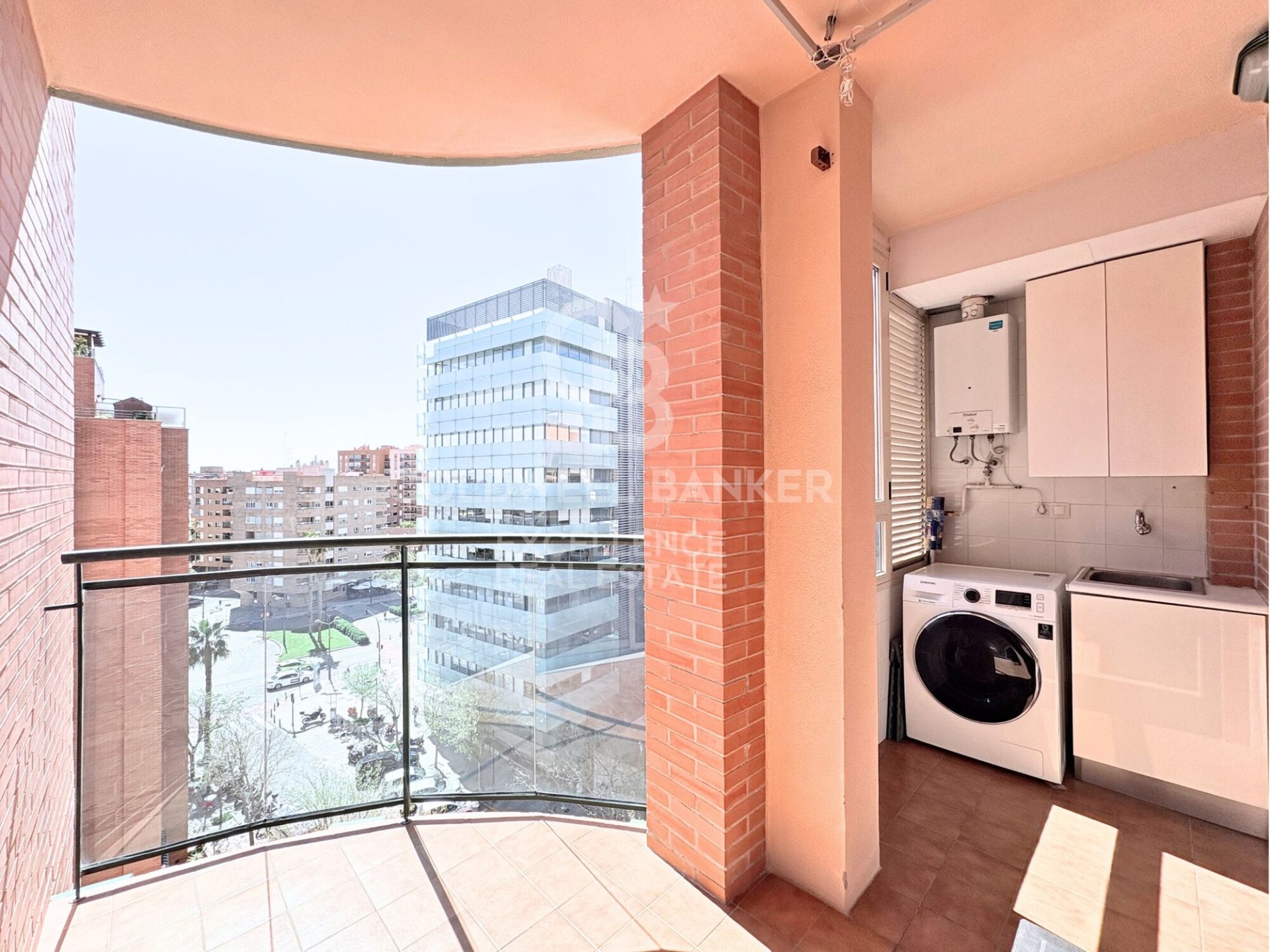 Apartment in Valencia, Spain 3 bedrooms, 128 sq.m. No. 179139