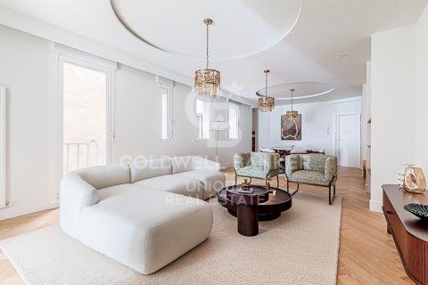 Apartment à vendre à Madrid, Espagne, 3 chambres, 176 m2 No. 179142 - photo 6