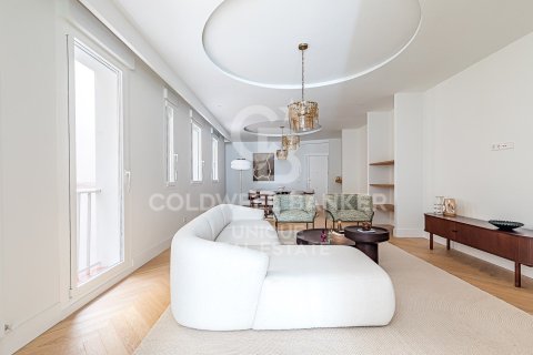 Apartment à vendre à Madrid, Espagne, 3 chambres, 176 m2 No. 179142 - photo 3