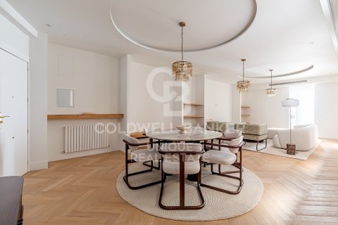 Apartment à vendre à Madrid, Espagne, 3 chambres, 176 m2 No. 179142 - photo 11