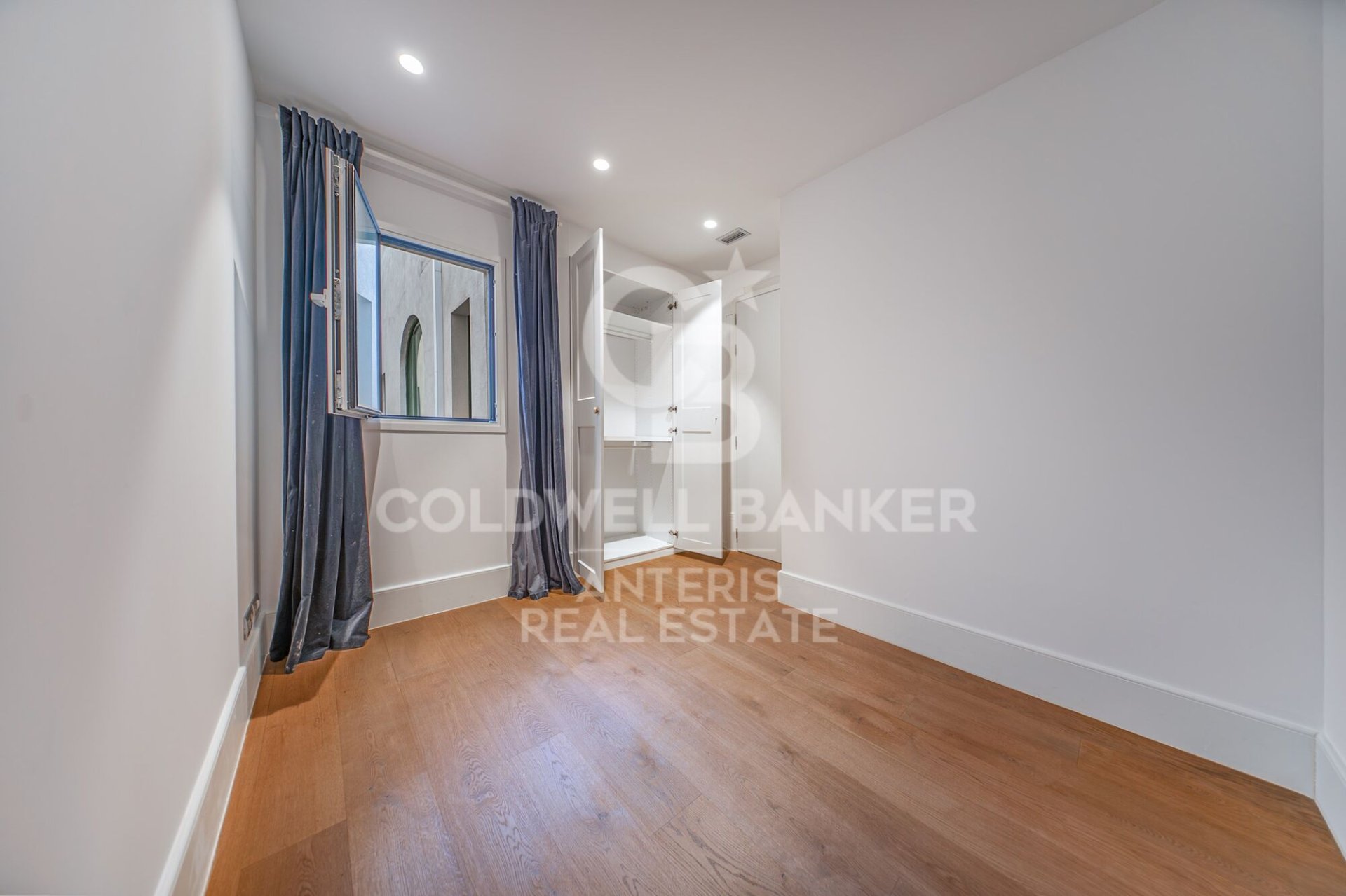 Penthouse in Barcelona, Spain 2 bedrooms, 138 sq.m. No. 179144