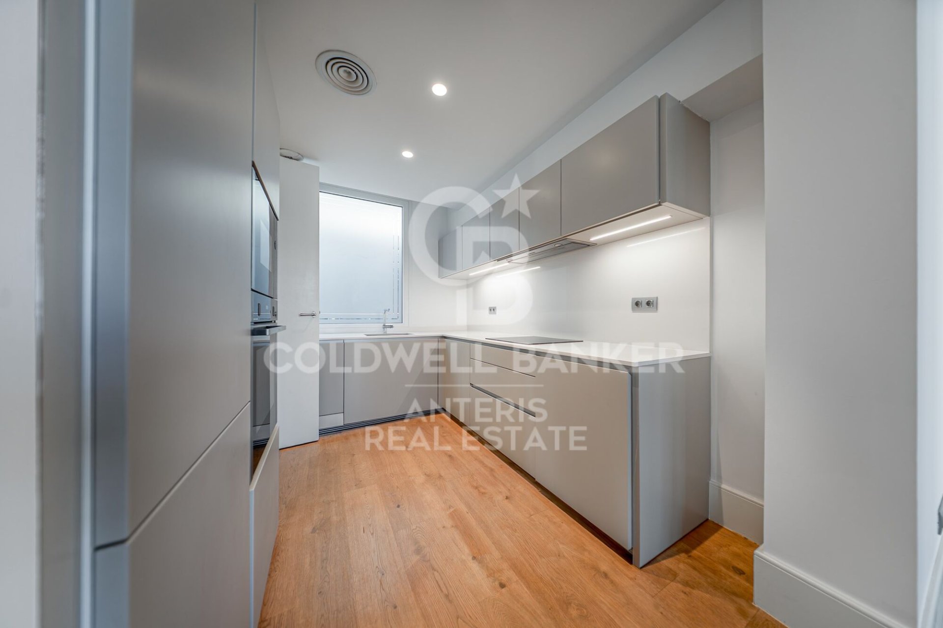 Penthouse in Barcelona, Spain 2 bedrooms, 138 sq.m. No. 179144