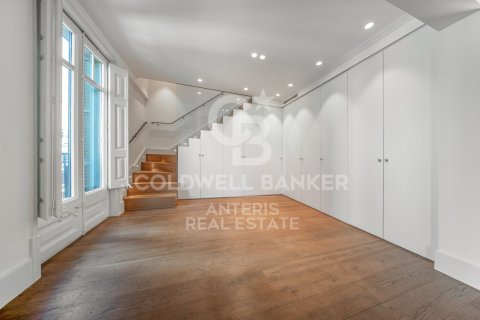 Penthouse à vendre à Barcelona, Espagne, 2 chambres, 138 m2 No. 179144 - photo 14
