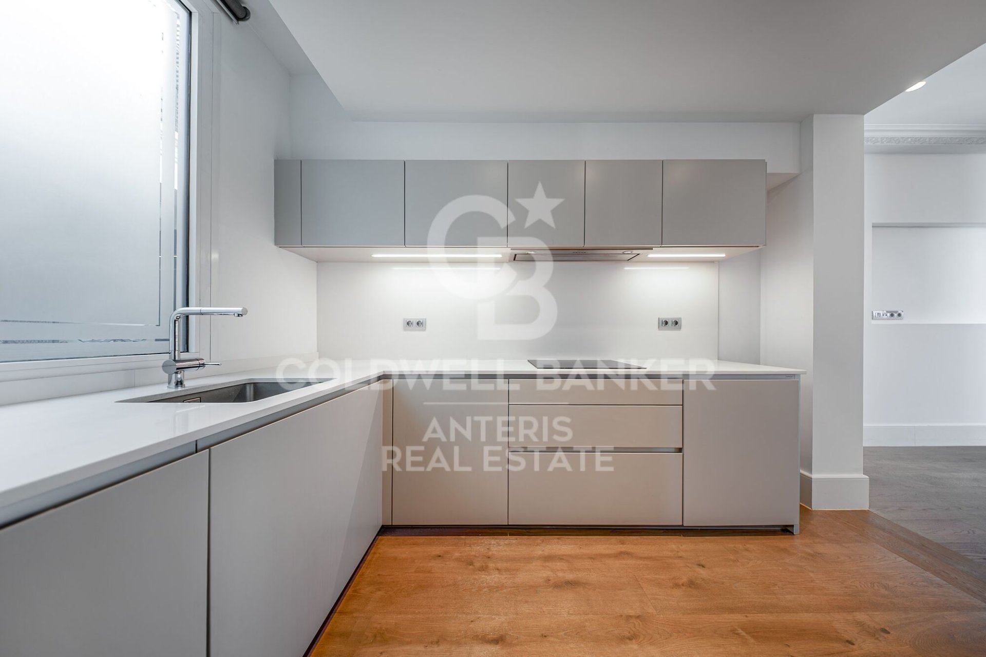 Penthouse in Barcelona, Spain 2 bedrooms, 138 sq.m. No. 179144