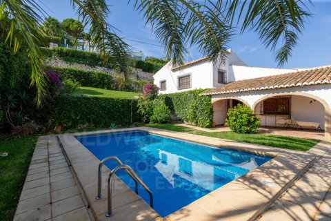 Villa for sale in Javea, Alicante, Spain 4 bedrooms, 325 sq.m. No. 157514 - photo 22