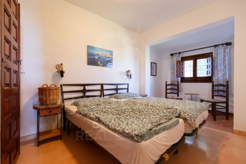 Villa for sale in Javea, Alicante, Spain 4 bedrooms, 325 sq.m. No. 157514 - photo 12