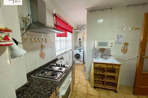 Huoneisto vuokrattavana Valencia, Espanja, 1 makuuhuone, 93 m2 No. 165206 - kuva 9