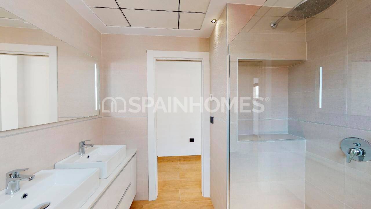 Villa in Finestrat, Alicante, Spain 5 bedrooms, 224 sq.m. No. 166865