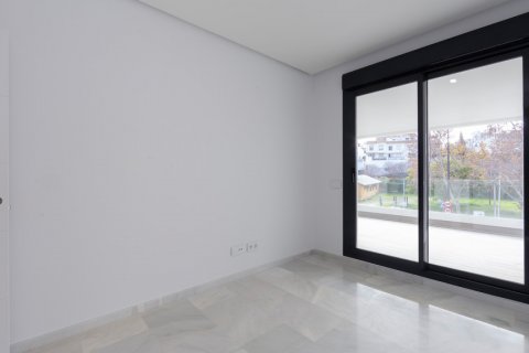 Apartment for rent Marbella, Malaga, Spain 3 bedrooms, 140 sq.m. No. 107045 - photo 7