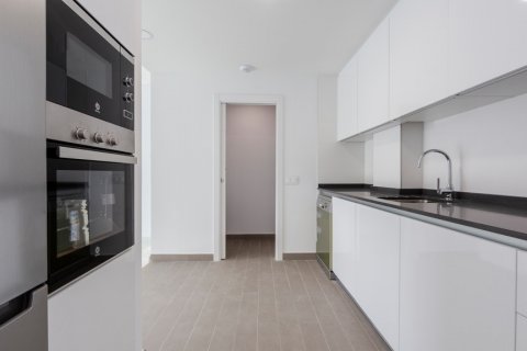 Apartment for rent Marbella, Malaga, Spain 3 bedrooms, 140 sq.m. No. 107045 - photo 12