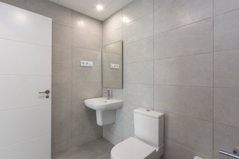 Apartment for rent Marbella, Malaga, Spain 3 bedrooms, 140 sq.m. No. 107045 - photo 8