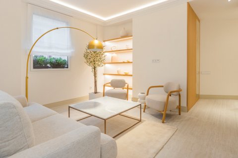 Dzīvoklis pārdošanā Madrid, Spānijā 3 istabas, 97 m2 Nr. 107047 - attēls 5
