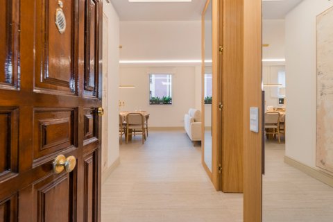 Dzīvoklis pārdošanā Madrid, Spānijā 3 istabas, 97 m2 Nr. 107047 - attēls 29