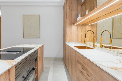Dzīvoklis pārdošanā Madrid, Spānijā 3 istabas, 97 m2 Nr. 107047 - attēls 25