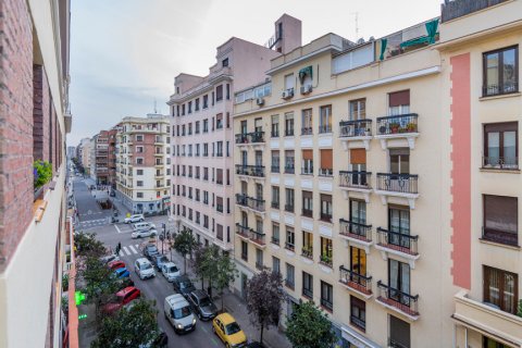 Dzīvoklis pārdošanā Madrid, Spānijā 3 istabas, 97 m2 Nr. 107047 - attēls 30