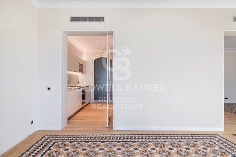 Apartment à vendre à Barcelona, Espagne, 3 chambres, 188 m2 No. 159449 - photo 15