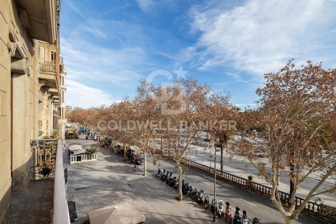 Apartamento en venta en Barcelona, España 3 dormitorios, 188 m2 No. 159449 - foto 12