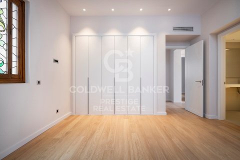 Apartment à vendre à Barcelona, Espagne, 3 chambres, 188 m2 No. 159449 - photo 23