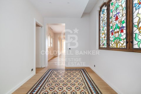 Apartment à vendre à Barcelona, Espagne, 3 chambres, 188 m2 No. 159449 - photo 3