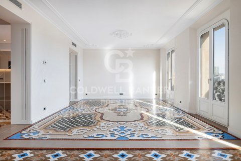 Penthouse for sale in Barcelona, Spain 3 bedrooms, 273 sq.m. No. 159452 - photo 12