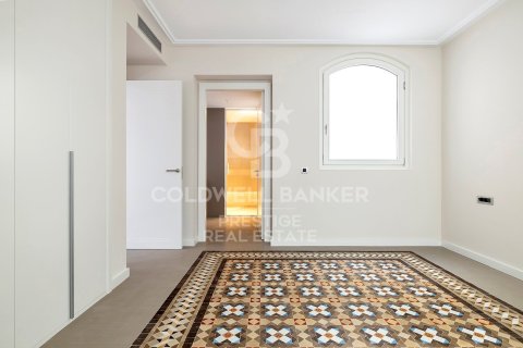 Продажа квартиры в Барселона, Испания 3 спальни, 184м2 №159450 - фото 23