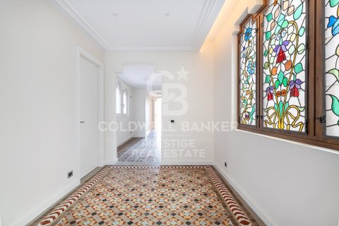 Продажа квартиры в Барселона, Испания 3 спальни, 184м2 №159450 - фото 29