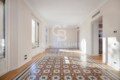 Wohnung zum Verkauf in Barcelona, Spanien 3 Schlafzimmer, 183 m2 Nr. 159451 - Foto 7