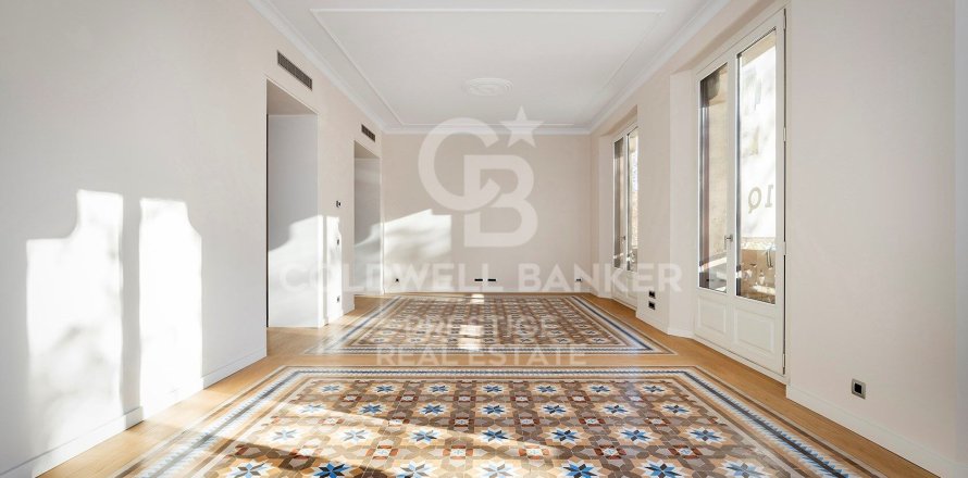 Huoneisto Barcelona, Espanja 3 makuuhuonetta, 183 m2 No. 159451