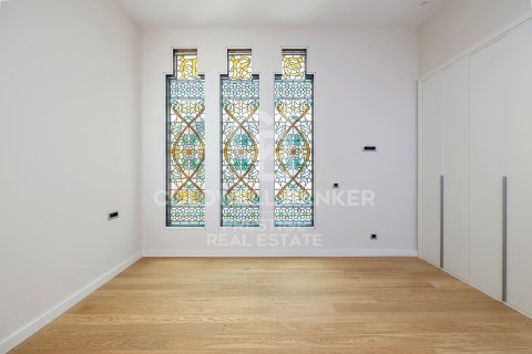Huoneisto myytävänä Barcelona, Espanja, 3 makuuhuonetta, 183 m2 No. 159451 - kuva 20