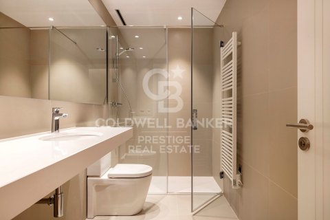 Huoneisto myytävänä Barcelona, Espanja, 3 makuuhuonetta, 183 m2 No. 159451 - kuva 26