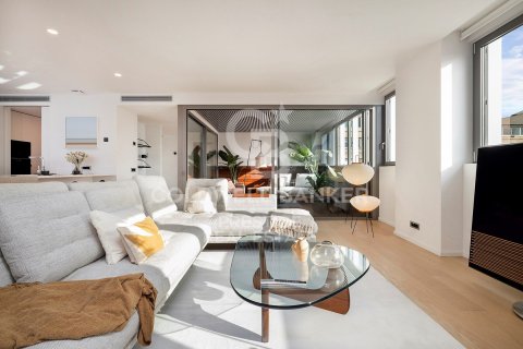 Penthouse for sale in Barcelona, Spain 4 bedrooms, 185 sq.m. No. 159446 - photo 3