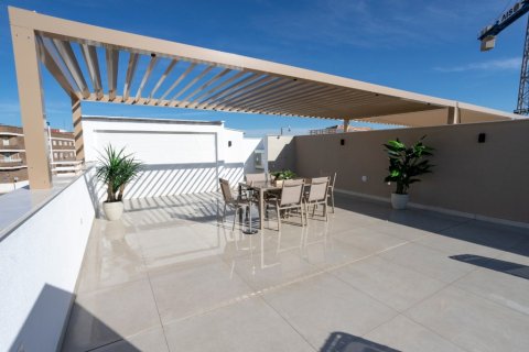Huoneisto myytävänä San Pedro del Pinatar, Murcia, Espanja, 3 makuuhuonetta, 79 m2 No. 145580 - kuva 24