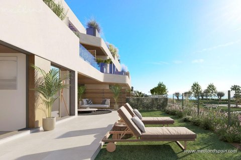 Apartamento en venta en San Roque, Cádiz, España 2 dormitorios, 116 m2 No. 140205 - foto 1