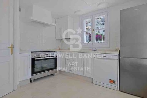 Radhus till salu i Benahavis, Malaga, Spanien 3 sovrum, 133 kvm. Nr. 159444 - foto 4