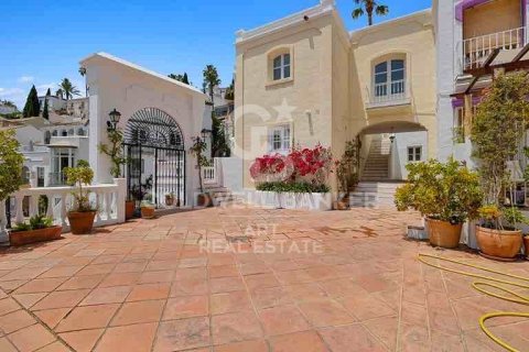 Townhouse à vendre à Benahavis, Malaga, Espagne, 3 chambres, 133 m2 No. 159444 - photo 3