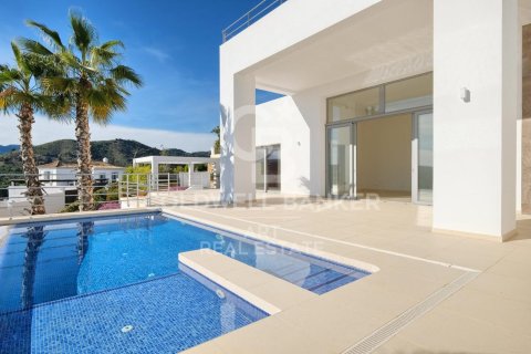 Huvila Benahavis, Malaga, Espanja 4 makuuhuonetta, 289 m2 No. 159440