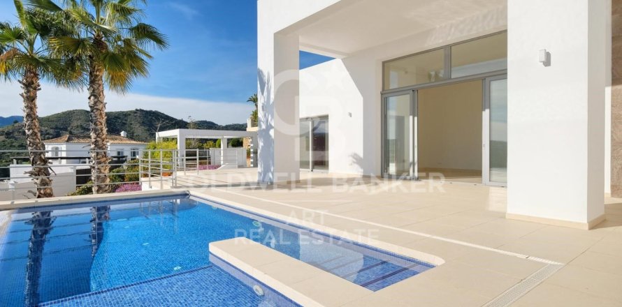 Villa in Benahavis, Malaga, Spain 4 bedrooms, 289 sq.m. No. 159440