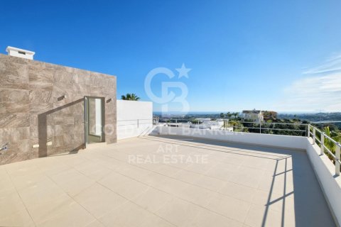Villa for sale in Benahavis, Malaga, Spain 4 bedrooms, 289 sq.m. No. 159440 - photo 15