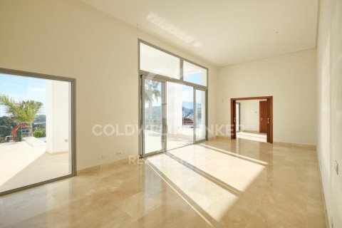 Villa for sale in Benahavis, Malaga, Spain 4 bedrooms, 289 sq.m. No. 159440 - photo 4