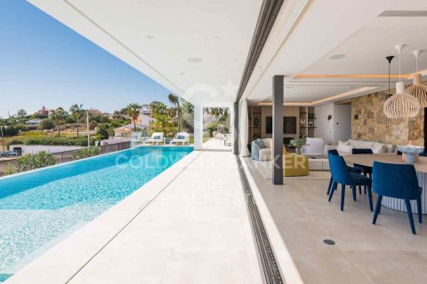 Villa for sale in Estepona, Malaga, Spain 5 bedrooms, 413 sq.m. No. 159442 - photo 8