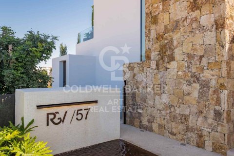 Villa for sale in Estepona, Malaga, Spain 5 bedrooms, 413 sq.m. No. 159442 - photo 2