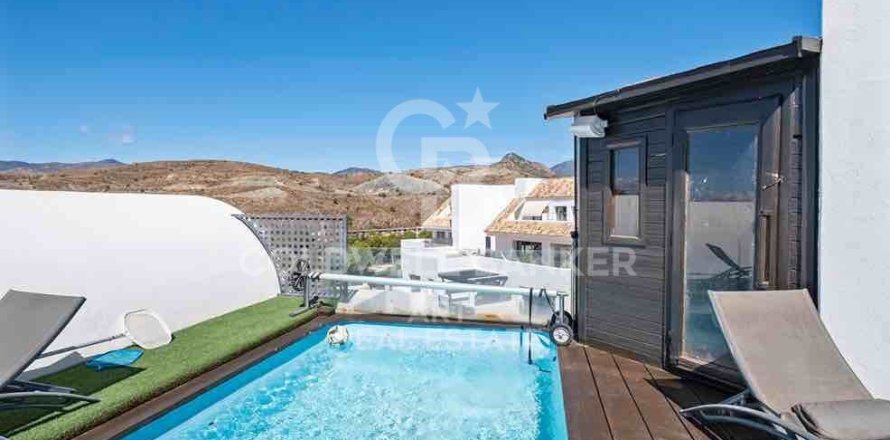 Attico a Benahavis, Malaga, Spagna 3 camere da letto, 231 mq. N° 159445