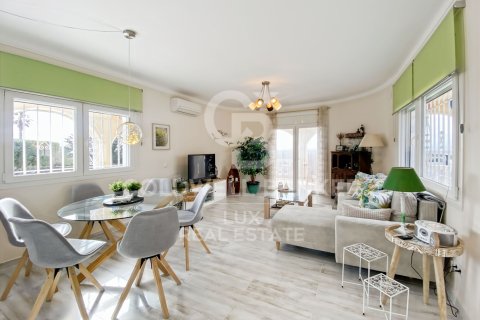 House for sale in Palau-saverdera, Girona, Spain 3 bedrooms, 233 sq.m. No. 159439 - photo 4
