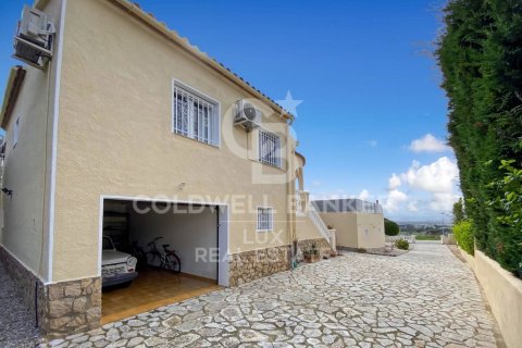 House for sale in Palau-saverdera, Girona, Spain 3 bedrooms, 233 sq.m. No. 159439 - photo 19