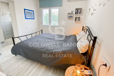 House for sale in Palau-saverdera, Girona, Spain 3 bedrooms, 233 sq.m. No. 159439 - photo 11