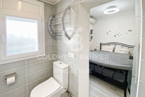 House for sale in Palau-saverdera, Girona, Spain 3 bedrooms, 233 sq.m. No. 159439 - photo 12