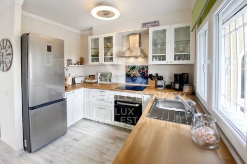 House for sale in Palau-saverdera, Girona, Spain 3 bedrooms, 233 sq.m. No. 159439 - photo 7