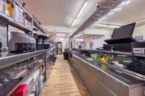 Commercial property for sale in Parets del Vallès, Barcelona, Spain 618 sq.m. No. 167144 - photo 14