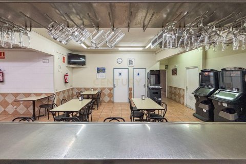 Commercial property for sale in Parets del Vallès, Barcelona, Spain 618 sq.m. No. 167144 - photo 8