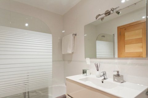 Apartamento en alquiler en Palma de Mallorca, Mallorca, España 3 dormitorios, 144 m2 No. 149272 - foto 11